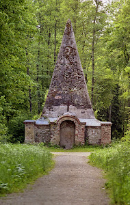 Pyramid In Rapa