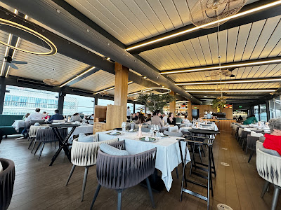C'est La Vie - Rooftop Restaurant