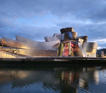 Muzeul Guggenheim din Bilbao