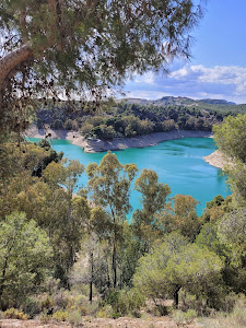 Озеро в горах Playa del promontorio.