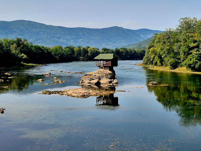 Drina river Small House