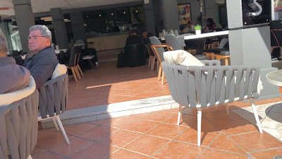 Zeus Restaurant-cafe-bar