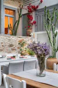 Avant Garden