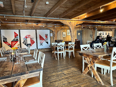 Karoline Restaurant