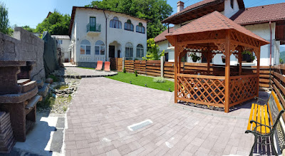 Casuta cu Izvor