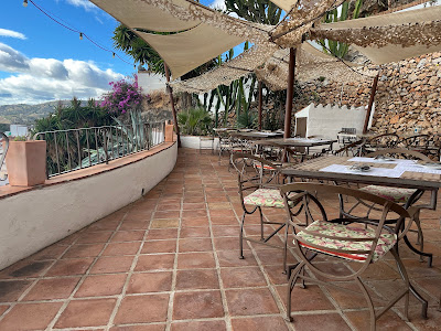 The Garden Restaurant / Restaurante El Jardín