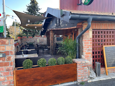 Kes Pub - Étterem