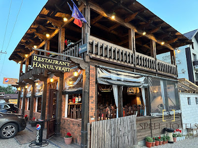 Hanul Vrăjit Restaurant-Terasă