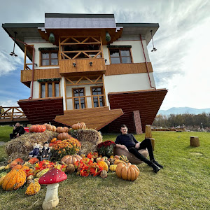 Casa Întoarsă